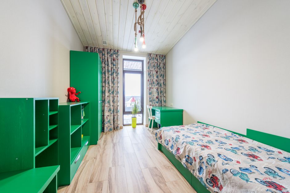 Gordijnen met Sinterklaasmotief in kinderkamer. Gordijnen met Sinterklaasmotief in kinderkamer.